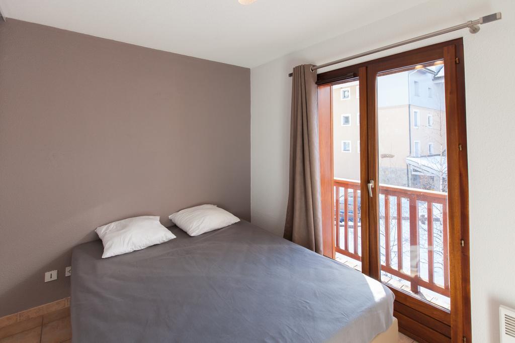 Les Chalets Du Jardin Alpin La Salle-les-Alpes Habitación foto
